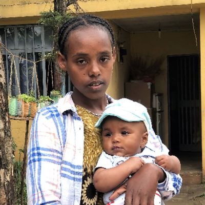 Sponsor Kiya's Family