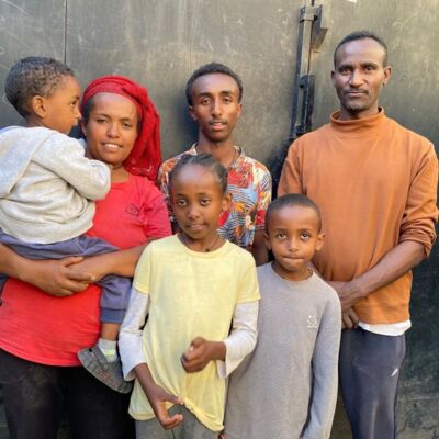 Sponsor Elsabeth's Family