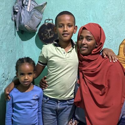 Sponsor Feiza's Family