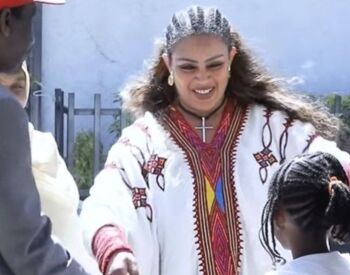 Ethiopian Actress Tigist Germa Visits Our Basket Weavers!