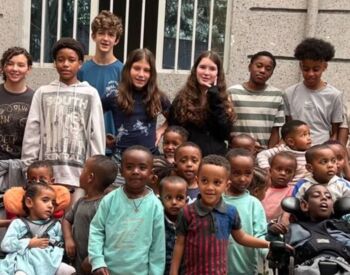 70 Students, 2 Days, Meaningful Service: ICS at HFK