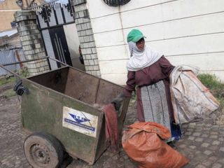 korah-garbage-collectors-health-protection-5.jpg