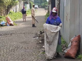 korah-garbage-collectors-health-protection-9.jpg