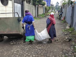 korah-garbage-collectors-health-protection-3.jpg